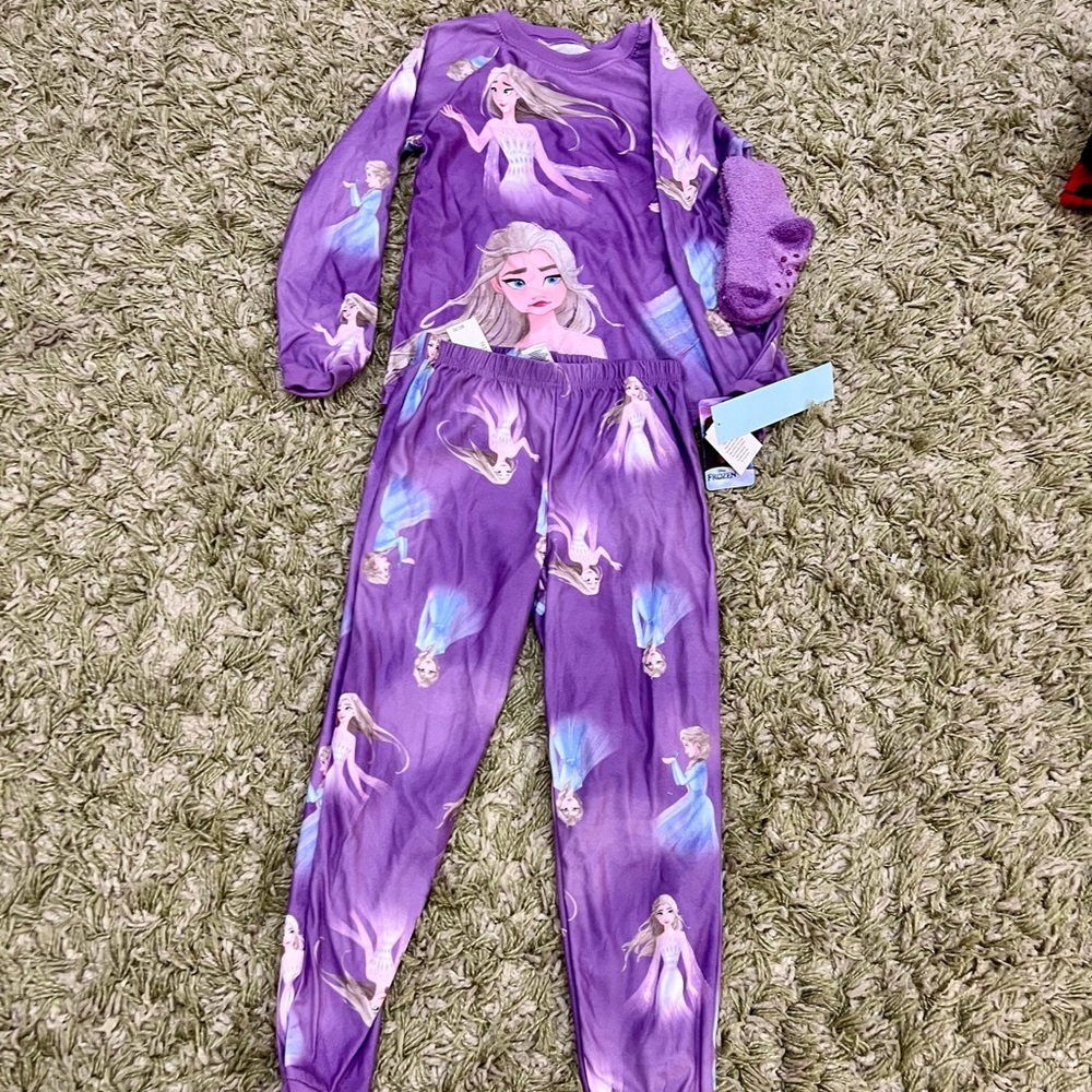NWT-Girls Frozen 3 Piece Pajama Set